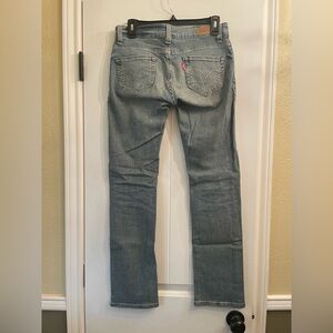 Y2K Levi’s Women’s Light Blue tilted 504 Jeans 1M.
